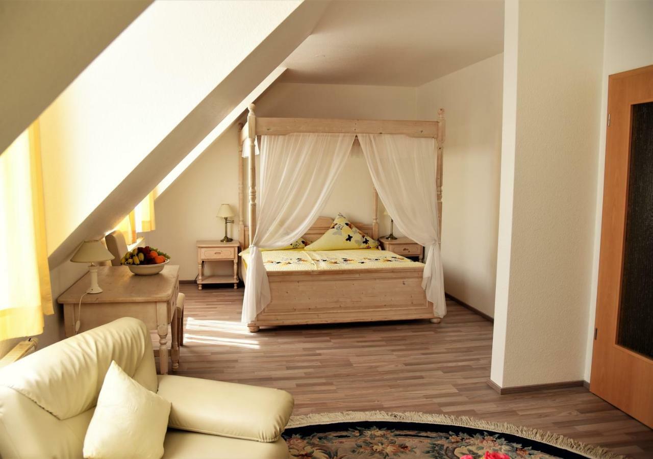Hotel Normandie Schildow Buitenkant foto