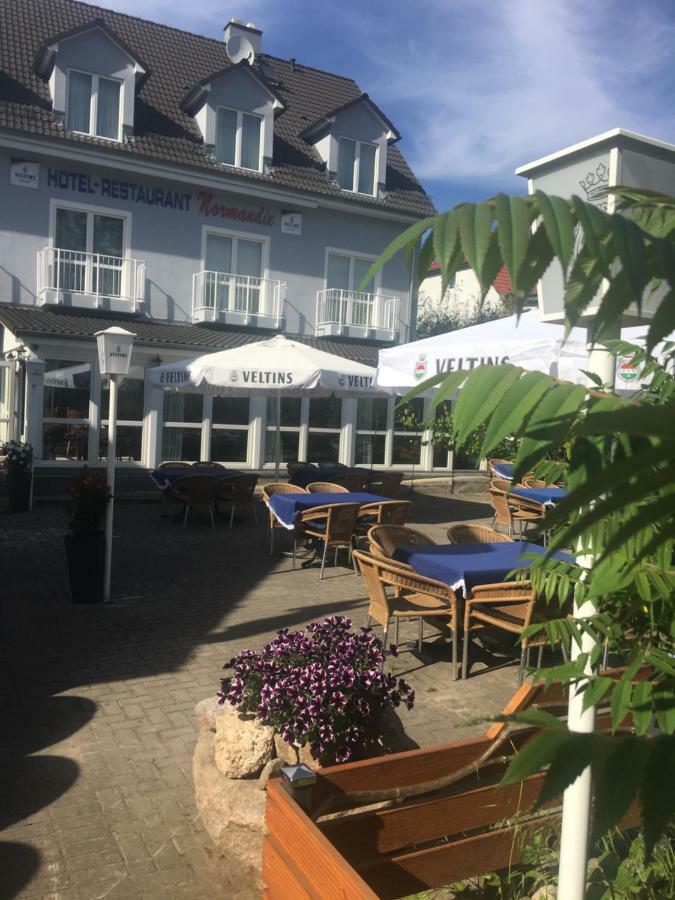 Hotel Normandie Schildow Buitenkant foto