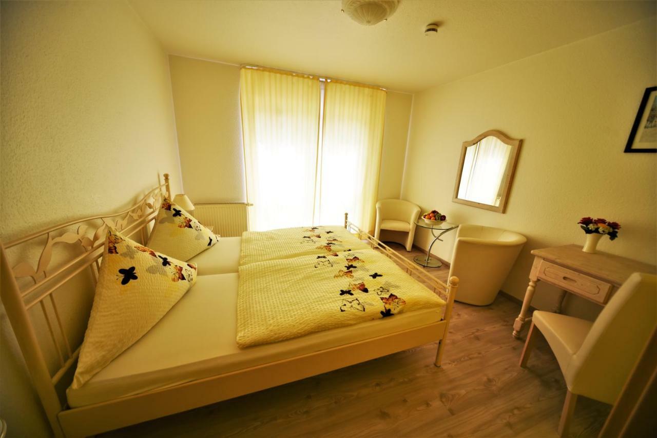 Hotel Normandie Schildow Buitenkant foto