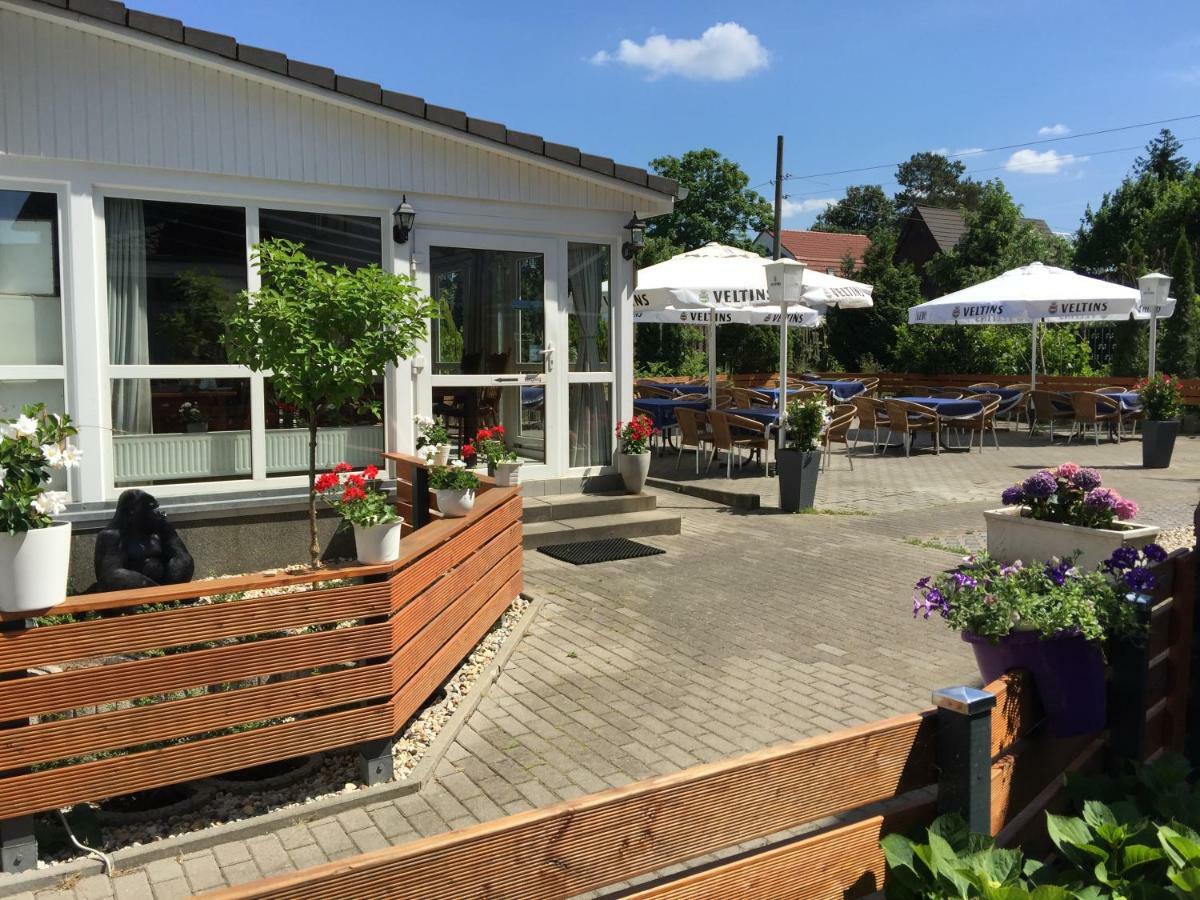Hotel Normandie Schildow Buitenkant foto