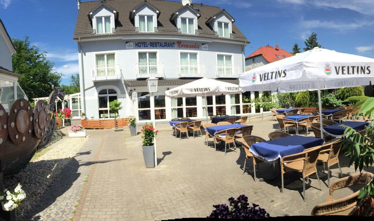 Hotel Normandie Schildow Buitenkant foto